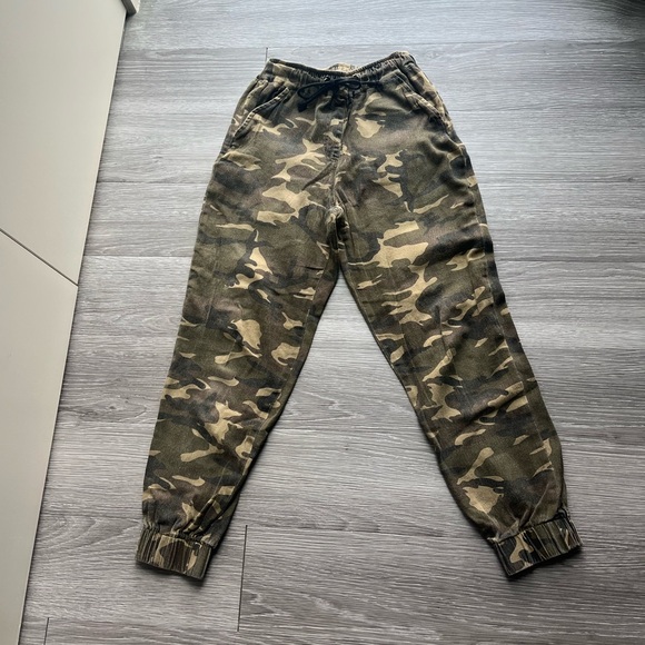 Meshki Camo Jogger Track Pants - Picture 5 of 8